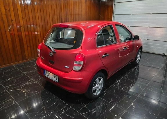 Nissan Micra 3 of 5