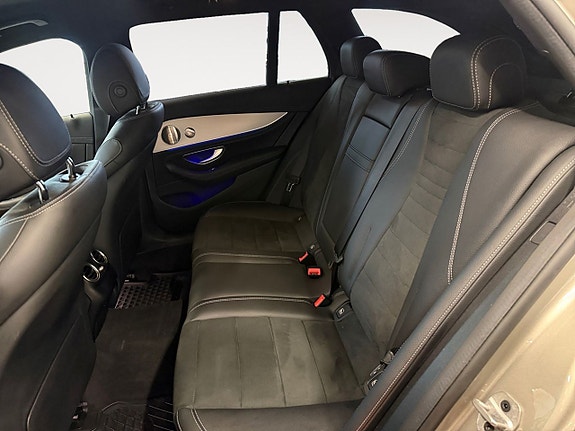 Mercedes-Benz E300 14 of 24