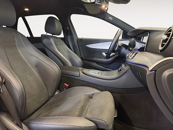 Mercedes-Benz E300 15 of 24