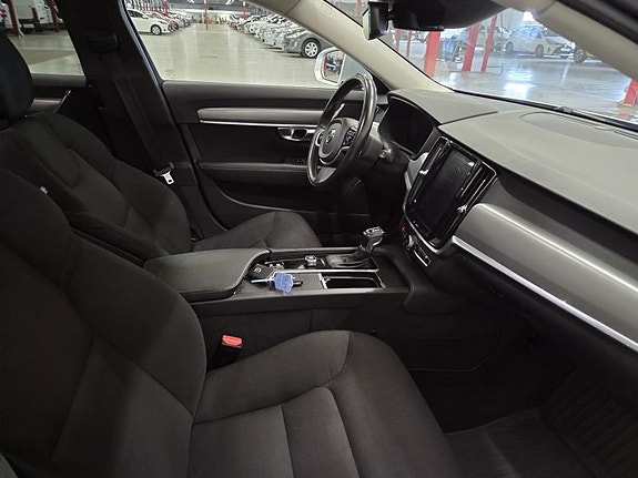 Volvo V90 4 of 5