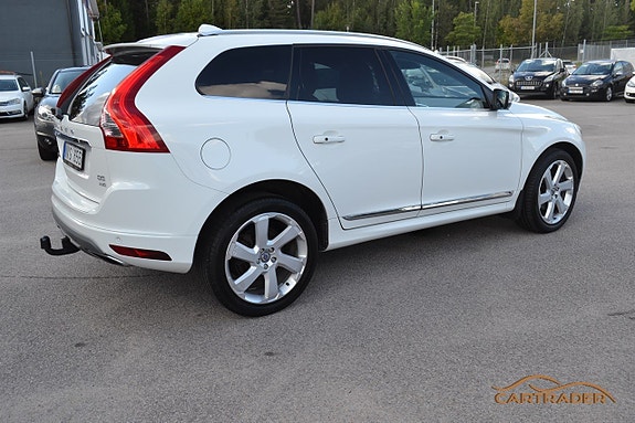 Volvo XC60 9 of 21