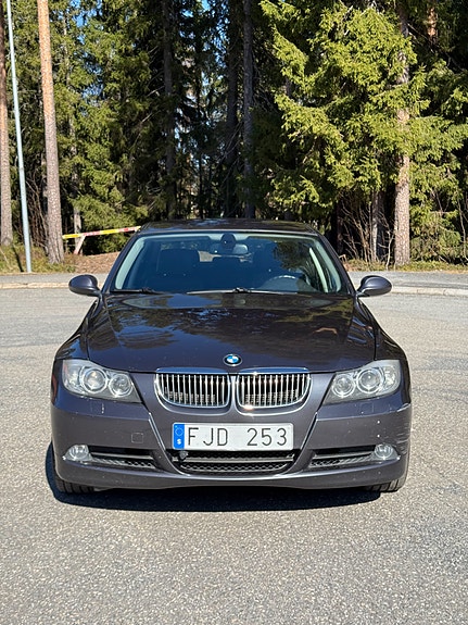 BMW 325Xi 3 of 10