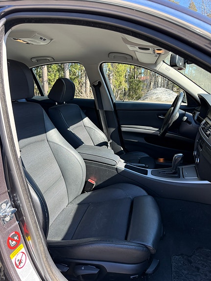 BMW 325Xi 6 of 10