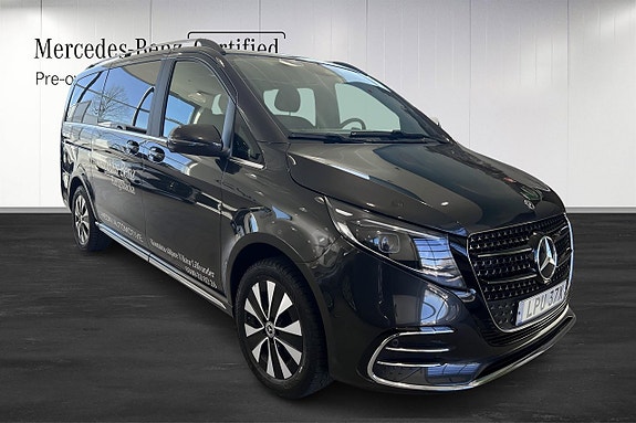 Mercedes-Benz V300 d 2 of 5