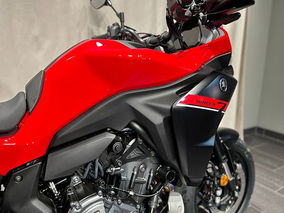 Yamaha TRACER 7 Redline / Omg Lev! 9 of 19