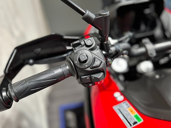 Yamaha TRACER 7 Redline / Omg Lev! 14 of 19