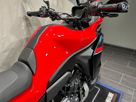 Yamaha TRACER 7 Redline / Omg Lev! 10 of 19