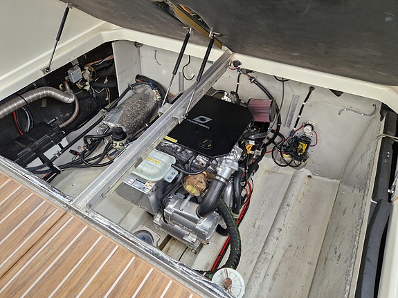 Fjord 280 (840 Dolphin)- 1994 Ny motor- 2022 7 of 10
