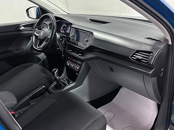 Volkswagen T-Cross 15 of 23