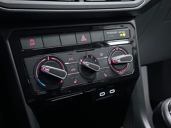 Volkswagen T-Cross 21 of 23