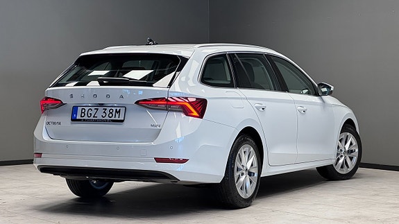 Skoda Octavia 16 of 22