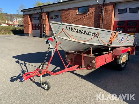 Aluminiumbåt med 5hk motor och trailer