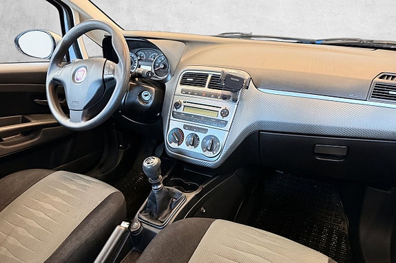 Fiat Grande Punto 13 of 19