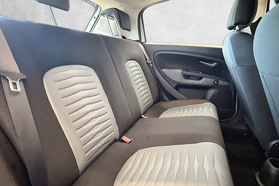 Fiat Grande Punto 18 of 19