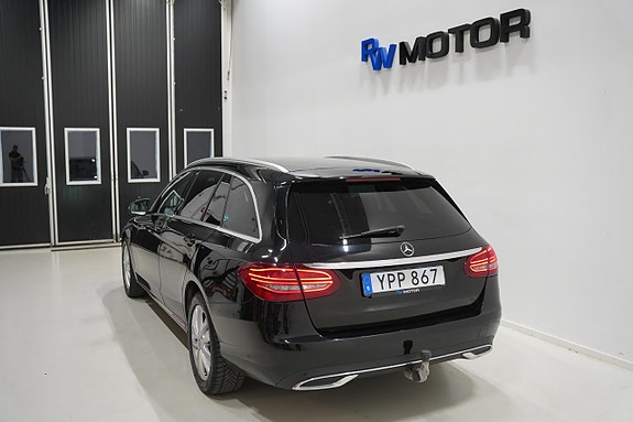Mercedes-Benz C200 d 4 of 5