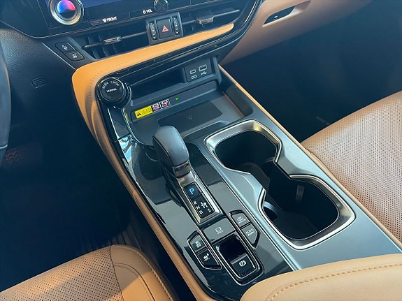 Lexus NX450h+ 16 of 16