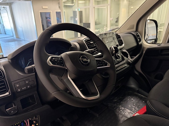 Opel Movano 7 of 8
