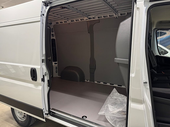 Opel Movano 6 of 8