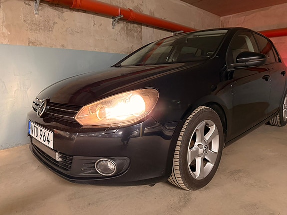 Volkswagen Golf VI 3 of 9