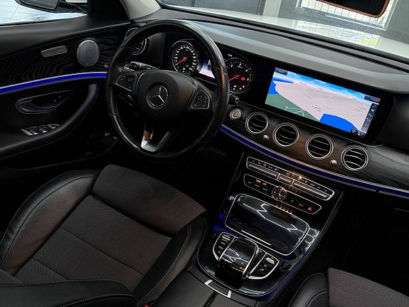 Mercedes-Benz E220 d 20 of 20