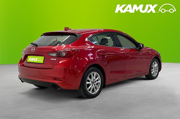 Mazda 3 4 of 5