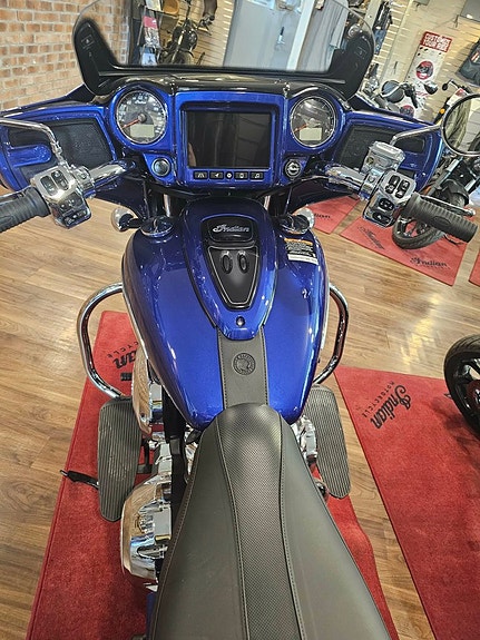 Indian Chieftain Limited Spirit Blue Met. Kampanj 3 of 5