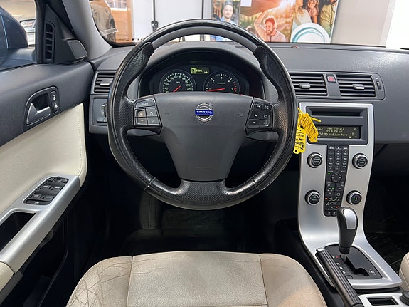 Volvo V50 13 of 23