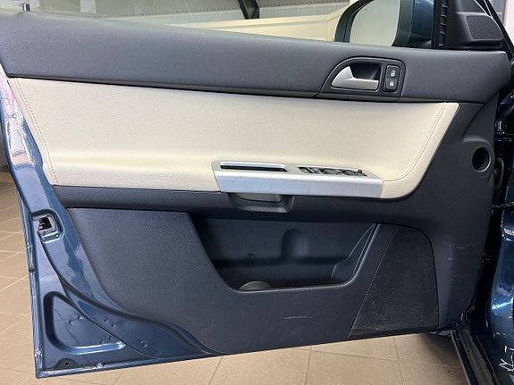 Volvo V50 18 of 23