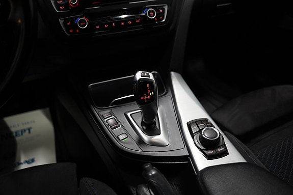 BMW 320d 13 of 20