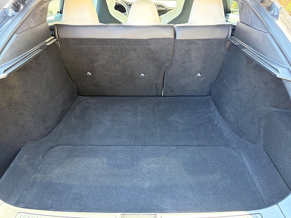 Tesla Model S 8 of 25