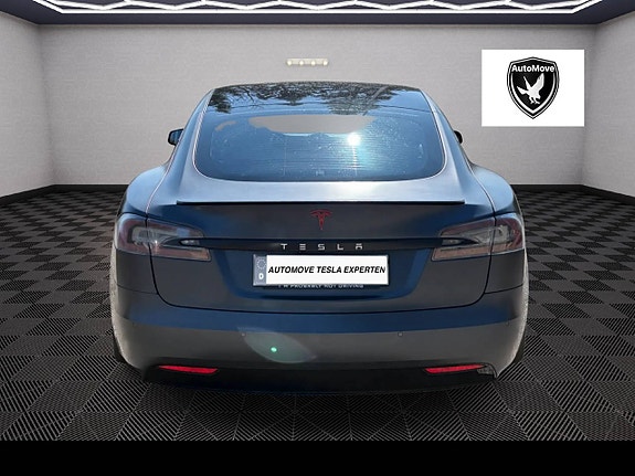 Tesla Model S 6 of 25