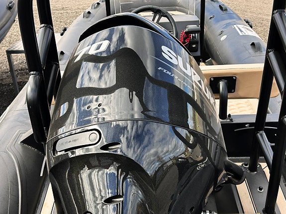 Black Wolf DLX 460 m 70hk Suzuki (NY) 7 of 12