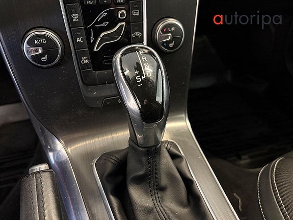Volvo V40 12 of 15