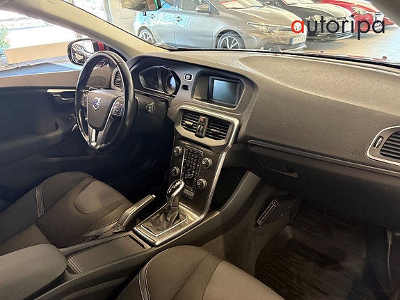 Volvo V40 7 of 15