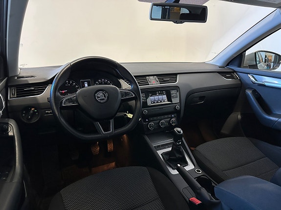 Skoda Octavia 10 of 17