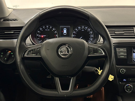 Skoda Octavia 9 of 17