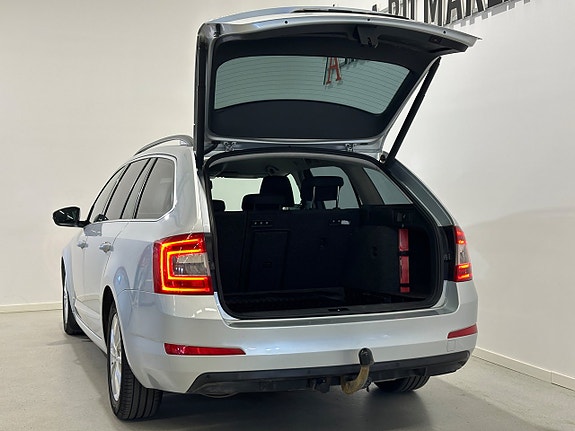 Skoda Octavia 6 of 17