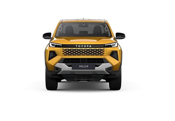Toyota HiLux 2 of 5