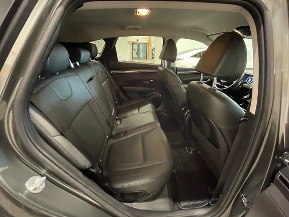 Hyundai Tucson 10 of 23