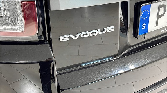 Land Rover Range Rover Evoque 12 of 12