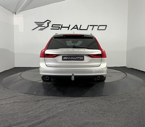 Volvo V90 6 of 18