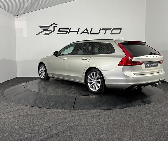 Volvo V90 7 of 18