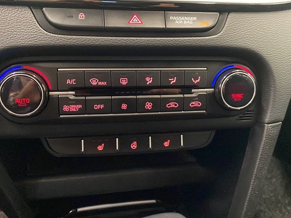 Kia Ceed 13 of 17