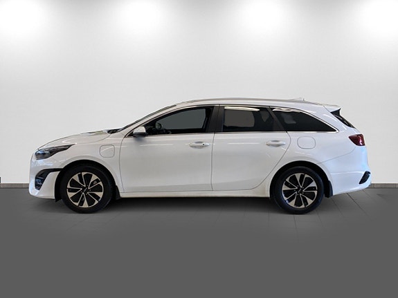 Kia Ceed 4 of 17