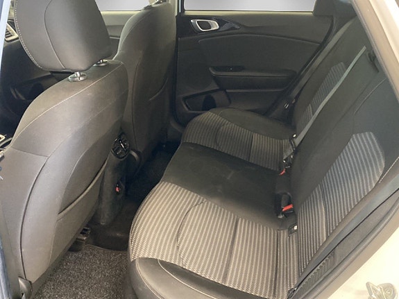 Kia Ceed 9 of 17
