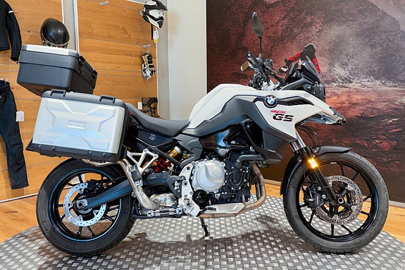 BMW F 750 GS |Toppbox|Sidoväskor|Farthållare|Värmehandtag|Nyservad|