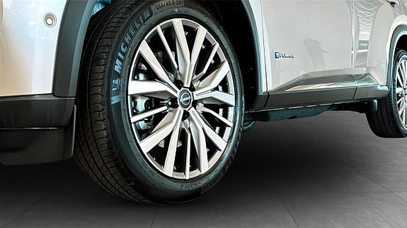 Nissan X-Trail 9 of 13