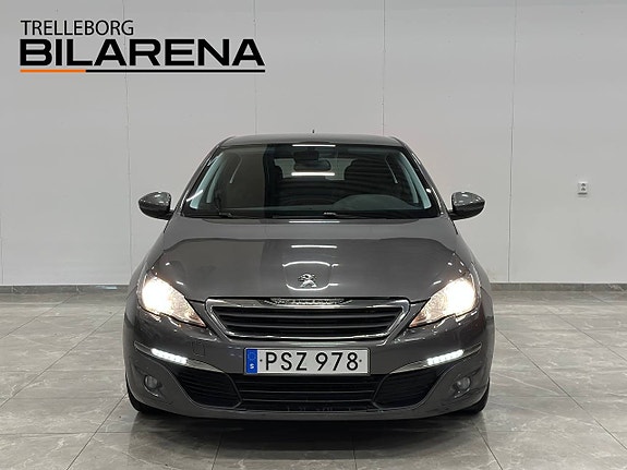 Peugeot 308 3 of 5