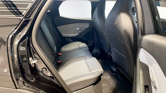 Ford Explorer 5 of 5