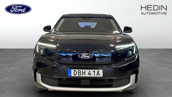 Ford Explorer 8 of 18